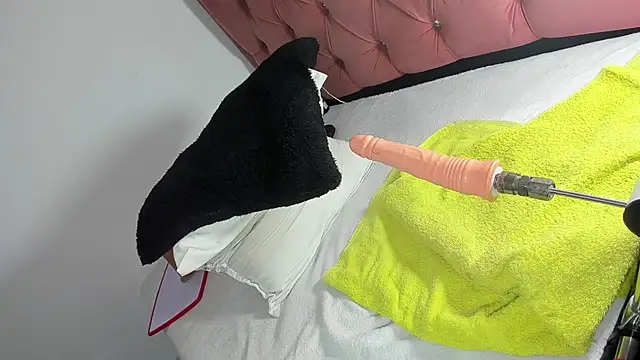 kyliestteel online show from 09/27/25, 10:59