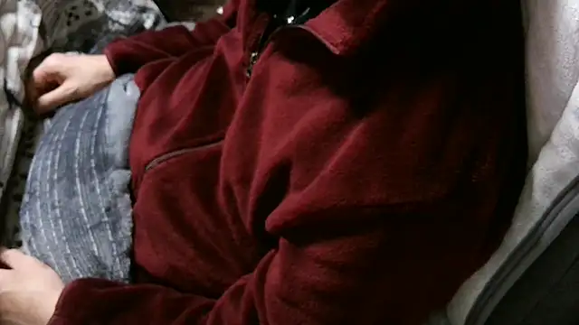 Snapshot of cinnabar_red chatting on 04/05/26, 03:20 cinnabar red online show from 04/05/26, 03:20