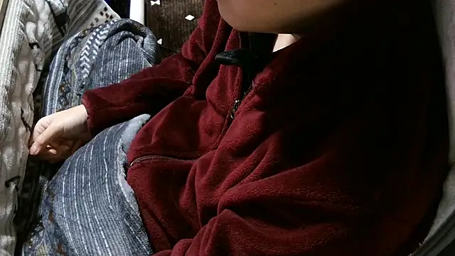 Snapshot of cinnabar_red chatting on 04/06/26, 03:37 cinnabar red online show from 04/06/26, 03:37