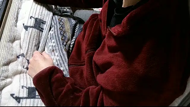 Snapshot of cinnabar_red chatting on 04/08/26, 03:06 cinnabar red online show from 04/08/26, 03:06