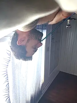 KAZADO LIBERAL online show from 09/30/25, 04:01