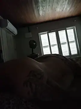 KAZADO LIBERAL online show from 10/19/25, 03:56