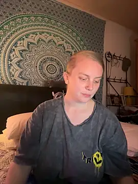 Snapshot of Vixen_Mistress_Ali chatting on 10/06/25, 07:55 Vixen Mistress Ali online show from 10/06/25, 07:55