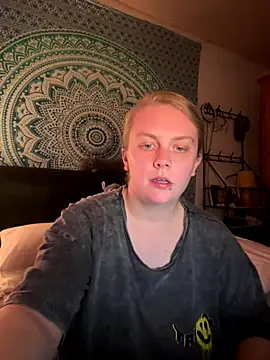 Snapshot of Vixen_Mistress_Ali chatting on 11/09/25, 08:51 Vixen Mistress Ali online show from 11/09/25, 08:51