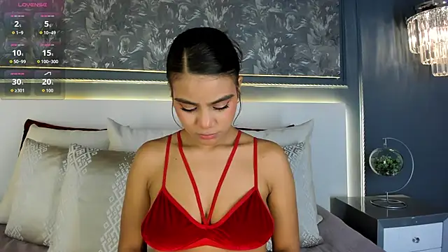 IvyEllis online show from 11/28/25, 12:19