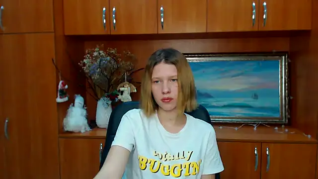 Snapshot of StellaCRL chatting on 02/11/25, 04:24 StellaCRL online show from 02/11/25, 04:24