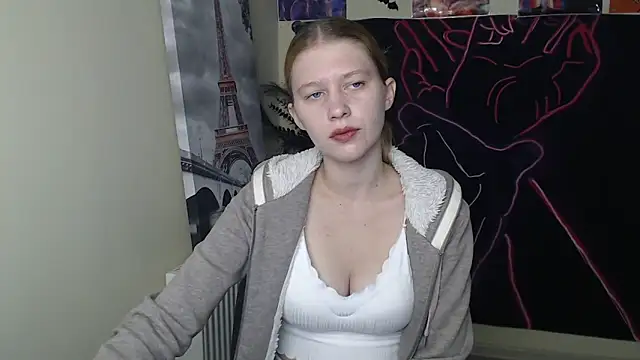 Snapshot of StellaCRL chatting on 10/11/25, 06:17 StellaCRL online show from 10/11/25, 06:17