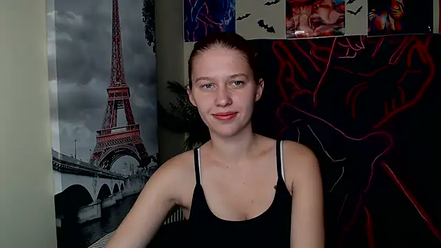 Snapshot of StellaCRL chatting on 10/15/25, 11:54 StellaCRL online show from 10/15/25, 11:54