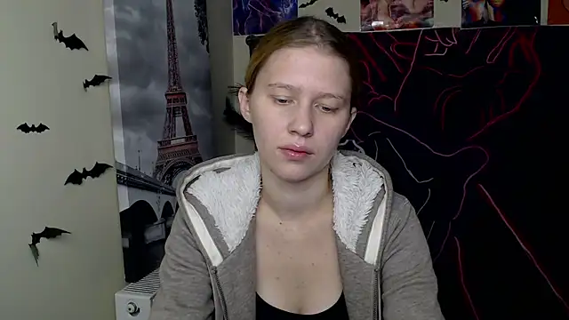 Snapshot of StellaCRL chatting on 10/31/25, 07:42 StellaCRL online show from 10/31/25, 07:42