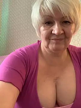 Snapshot of Laura_Millf chatting on 01/16/25, 10:10 Laura Millf online show from 01/16/25, 10:10