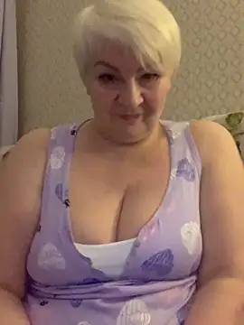 Snapshot of Laura_Millf chatting on 02/01/25, 03:28 Laura Millf online show from 02/01/25, 03:28