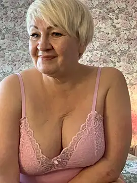 Snapshot of Laura_Millf chatting on 02/07/25, 11:34 Laura Millf online show from 02/07/25, 11:34