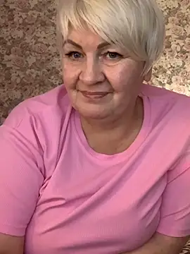 Snapshot of Laura_Millf chatting on 02/19/25, 03:27 Laura Millf online show from 02/19/25, 03:27