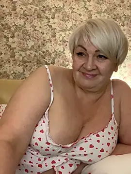 Snapshot of Laura_Millf chatting on 03/03/25, 05:07 Laura Millf online show from 03/03/25, 05:07