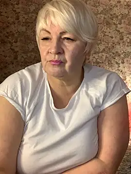 Snapshot of Laura_Millf chatting on 03/05/25, 07:17 Laura Millf online show from 03/05/25, 07:17