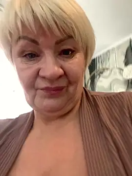 Laura Millf online show from 02/04/26, 08:31