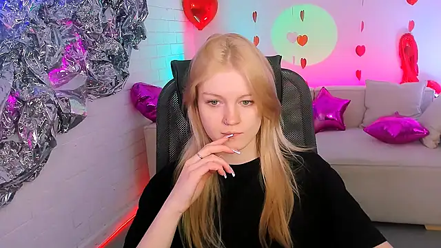 GraceGlamour online show from 02/22/25, 11:24