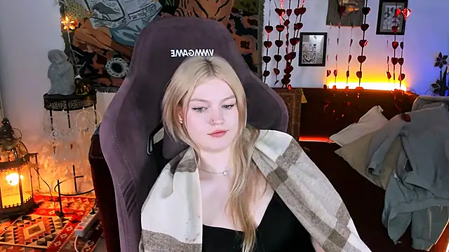 GraceGlamour online show from 02/28/25, 08:09