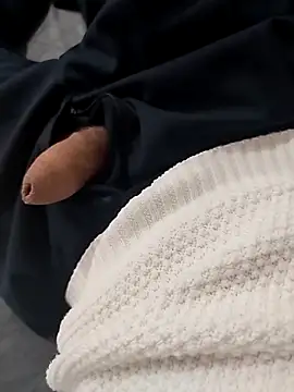 ptrz990 online show from 10/24/25, 05:20