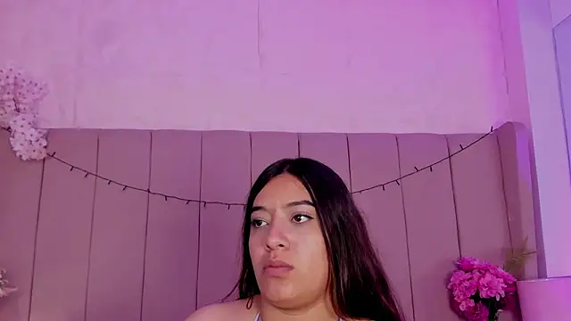 MollyBigBoobs12 online show from 11/08/25, 10:15