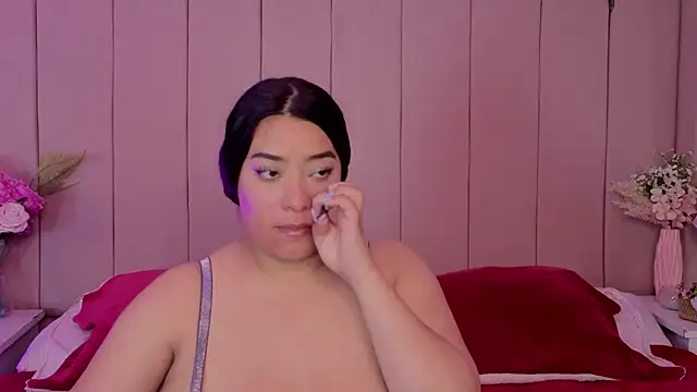 MollyBigBoobs12 online show from 02/09/26, 09:08