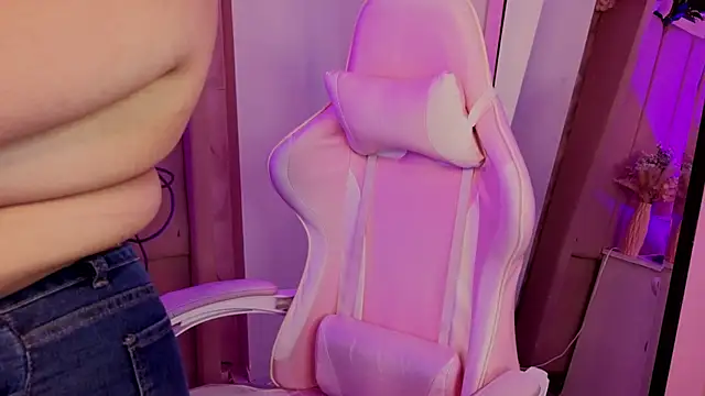 MollyBigBoobs12 online show from 02/11/26, 09:31