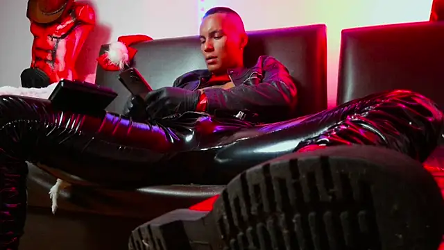 Leonnardo Jaramillo online show from 12/21/24, 12:38