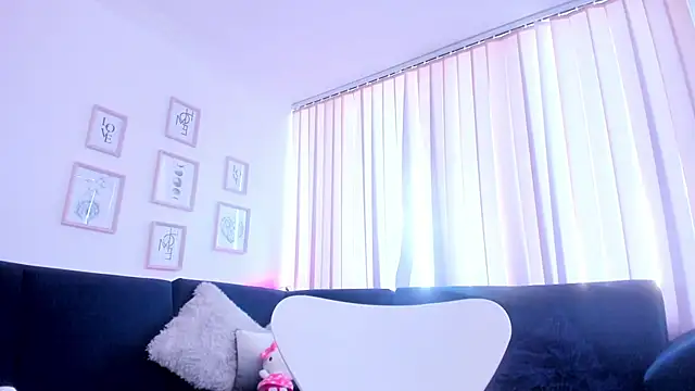 Valentina Se online show from 12/15/24, 08:36