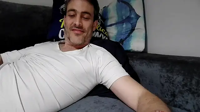 basquehotboy online show from 02/25/25, 11:44