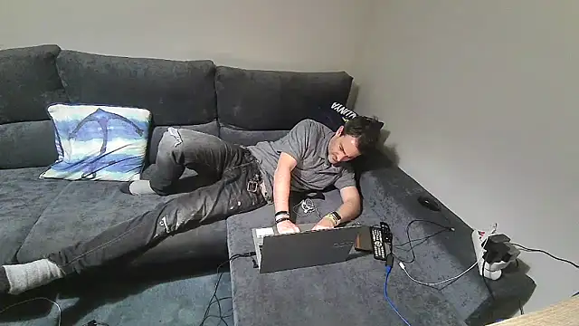 basquehotboy online show from 03/22/25, 11:09