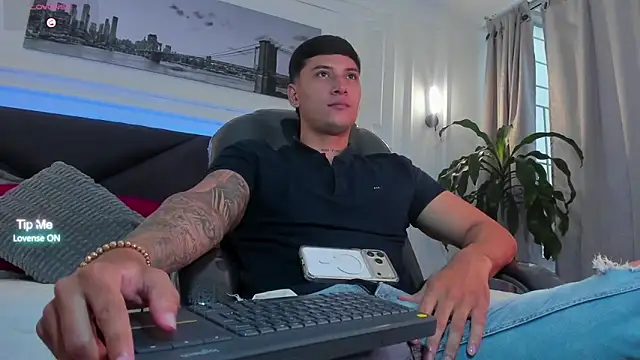 Damian23   online show from 03/09/26, 12:09