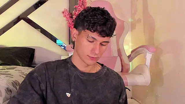 Alexx tc online show from 02/05/25, 04:59