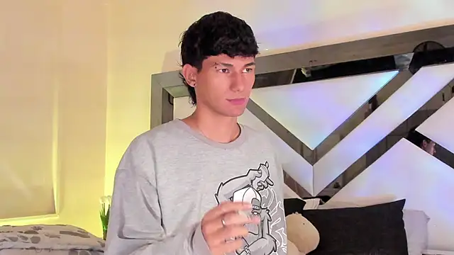 Alexx tc online show from 02/13/25, 03:07