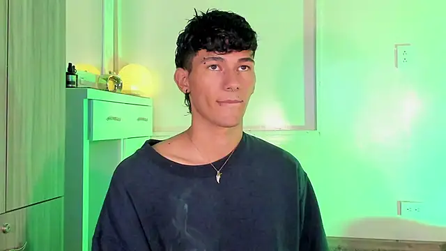 Alexx tc online show from 03/18/25, 04:47