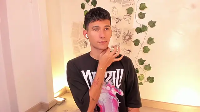 Alexx tc online show from 02/13/26, 02:29