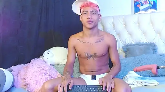 Sexys Boys Hot1 online show from 01/24/25, 11:37