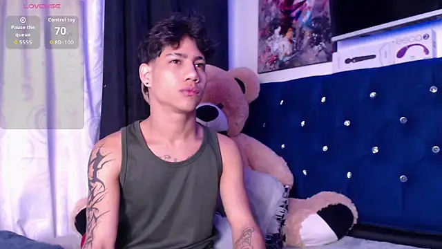 Sexys Boys Hot1 online show from 11/13/25, 03:05