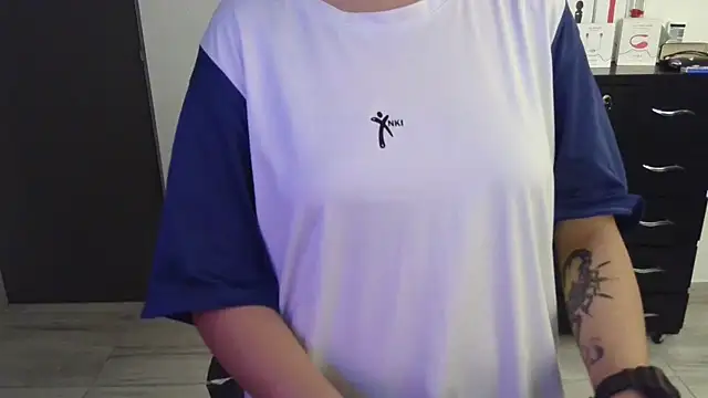 thomascooper7 online show from 02/13/25, 06:09