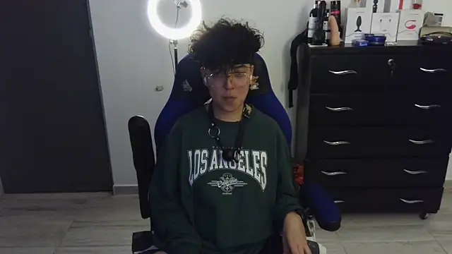 thomascooper7 online show from 02/14/25, 12:30