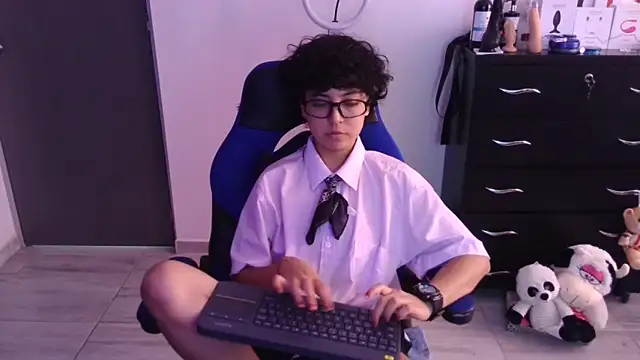 thomascooper7 online show from 02/23/26, 07:22