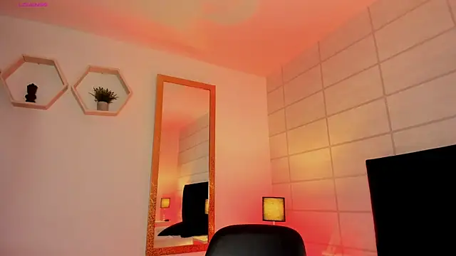 Christine Laam online show from 11/14/25, 12:15