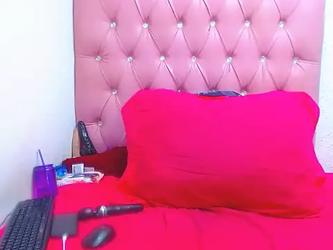 DarkGorgeous online show from 10/21/25, 03:46