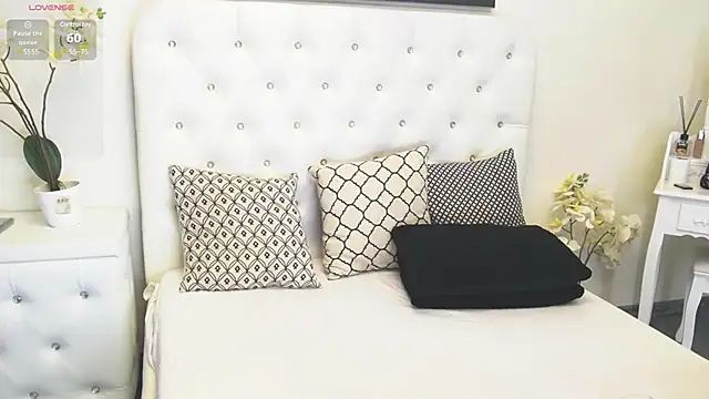 Ysabell01 online show from 02/20/25, 05:23