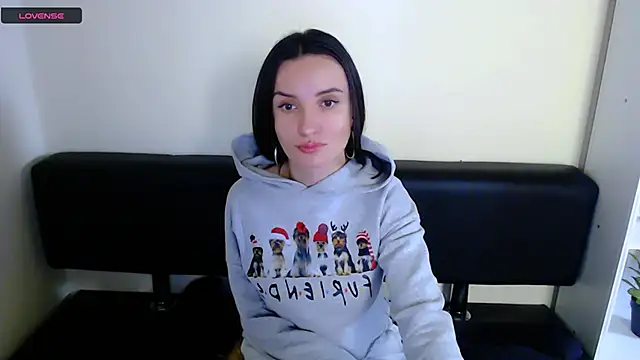 LaimaV  online show from 12/13/24, 10:08