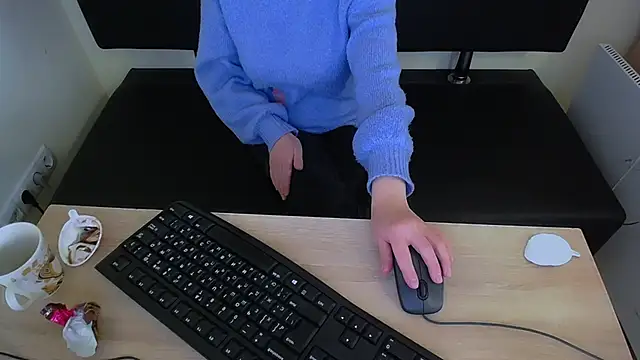 LaimaV  online show from 11/11/25, 01:55