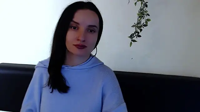 Snapshot of LaimaV_ chatting on 04/29/26, 09:32 LaimaV online show from 04/29/26, 09:32