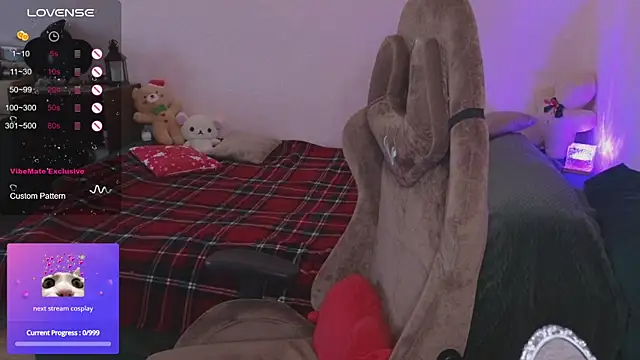 Fluffy muffin  online show from 11/11/25, 08:47