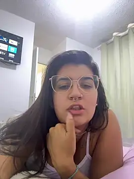 Snapshot of isa_ofc2024 chatting on 11/18/25, 11:36 isa ofc2024 online show from 11/18/25, 11:36