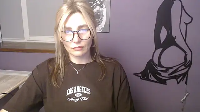  sexy lady online show from 05/10/26, 11:59