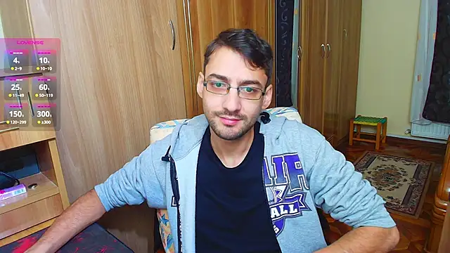 Snapshot of HungEddy chatting on 12/18/24, 01:26 HungEddy online show from 12/18/24, 01:26